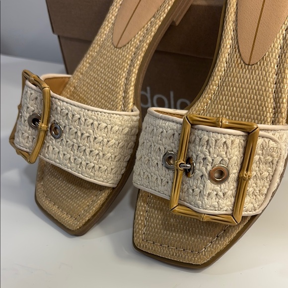 Dolce Vita Women's Tan Buckle Slide Ilexa Sandals - NWT Size 7.5 - Picture 3 of 5